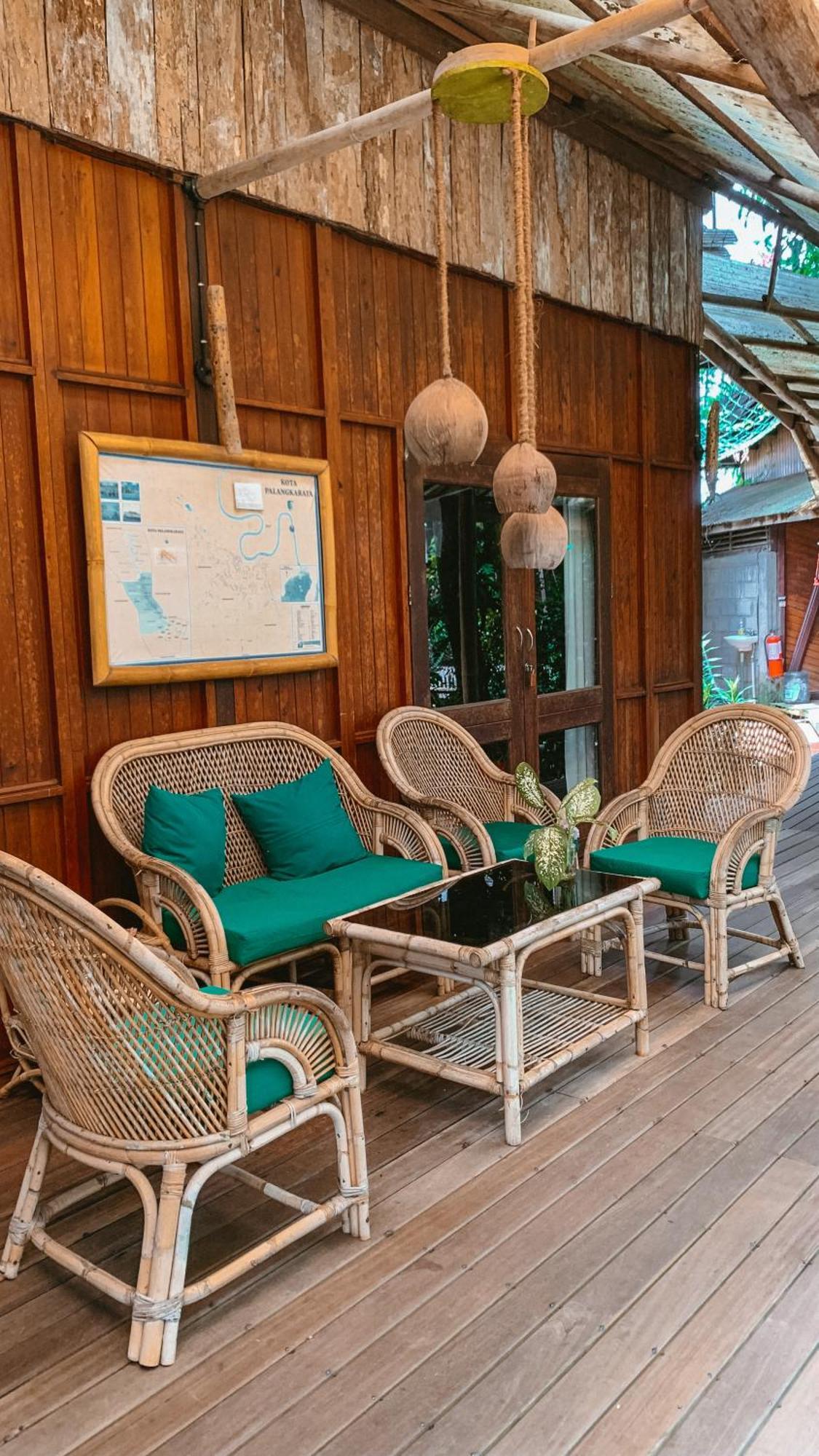 Bukit Raya Guesthouse Palangkaraya Esterno foto