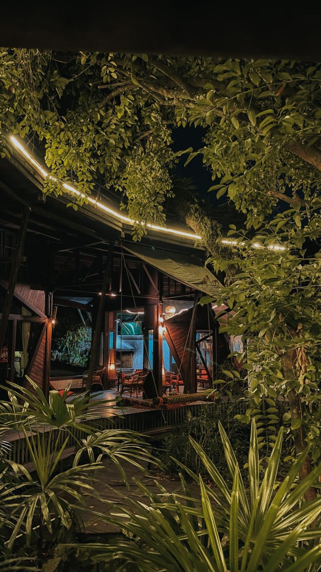 Bukit Raya Guesthouse Palangkaraya Esterno foto