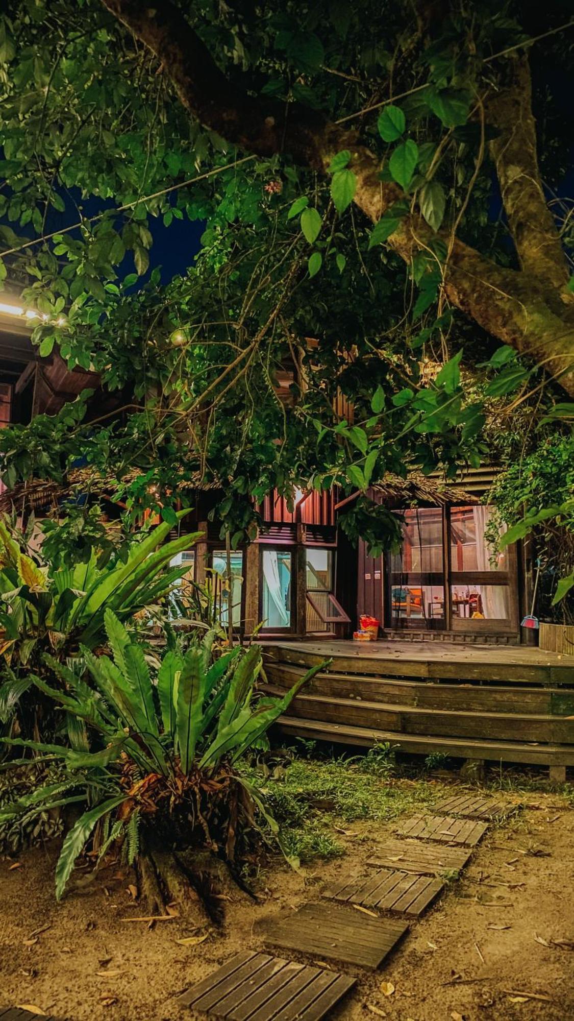 Bukit Raya Guesthouse Palangkaraya Esterno foto