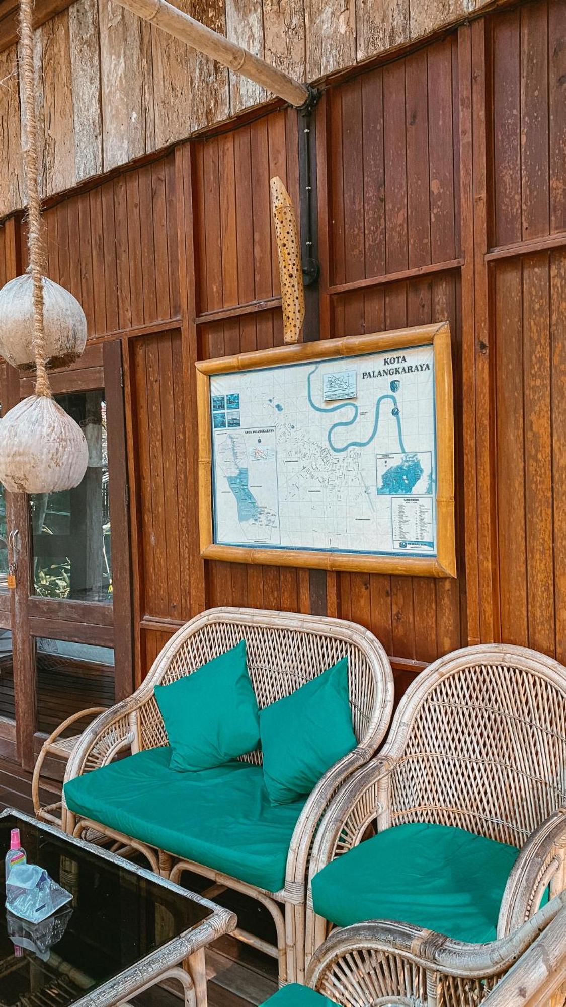 Bukit Raya Guesthouse Palangkaraya Esterno foto