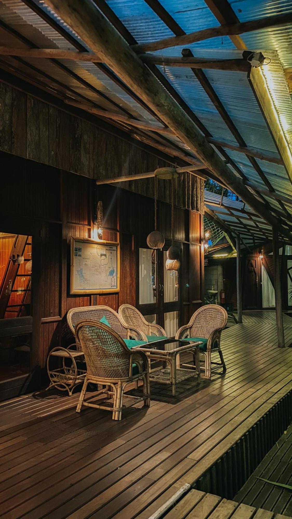 Bukit Raya Guesthouse Palangkaraya Esterno foto